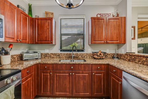 Купить таунхаус в Хомстед, Флорида 4 спальни, 161.28м2, № 2028796 - фото 20