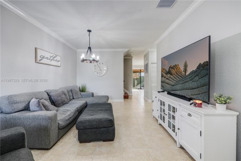 Купить таунхаус в Хомстед, Флорида 4 спальни, 161.28м2, № 2028796 - фото 5