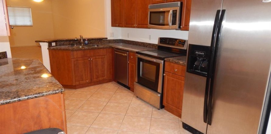 Townhouse in Boynton Beach, Florida 2 bedrooms, 116.13 sq.m. № 1159929