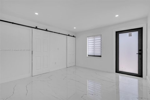 Купить виллу или дом в Хайалиа, Флорида 5 спален, 206.8м2, № 1933441 - фото 29