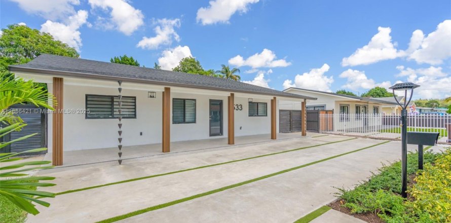 Дом в Хайалиа, Флорида 5 спален, 206.8м2 № 1933441