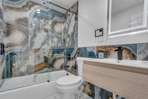 Купить виллу или дом в Хайалиа, Флорида 5 спален, 206.8м2, № 1933441 - фото 24