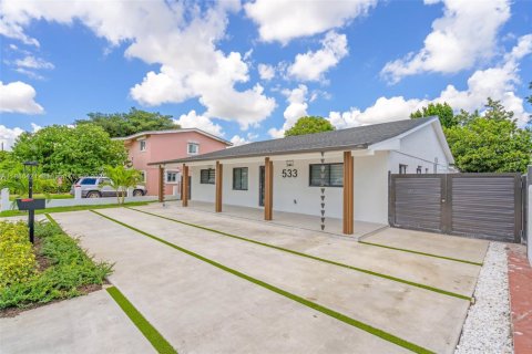 Купить виллу или дом в Хайалиа, Флорида 5 спален, 206.8м2, № 1933441 - фото 3