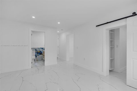 Купить виллу или дом в Хайалиа, Флорида 5 спален, 206.8м2, № 1933441 - фото 16