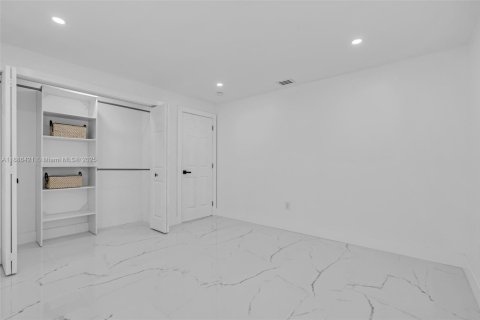 Купить виллу или дом в Хайалиа, Флорида 5 спален, 206.8м2, № 1933441 - фото 26