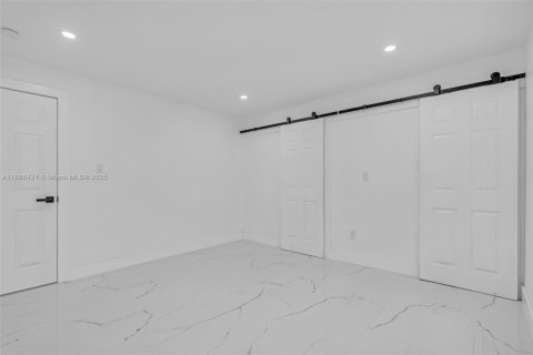 Купить виллу или дом в Хайалиа, Флорида 5 спален, 206.8м2, № 1933441 - фото 30