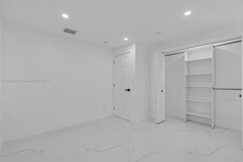 Купить виллу или дом в Хайалиа, Флорида 5 спален, 206.8м2, № 1933441 - фото 23