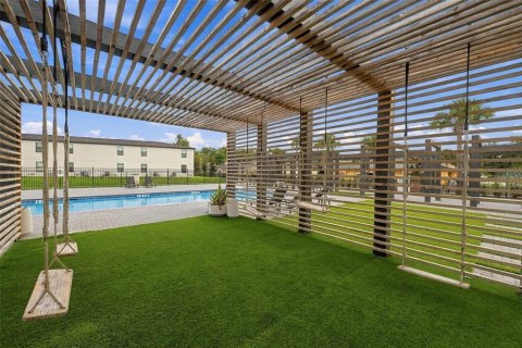 Townhouse in Kissimmee, Florida 3 bedrooms, 127.46 sq.m. № 2384177 - photo 17
