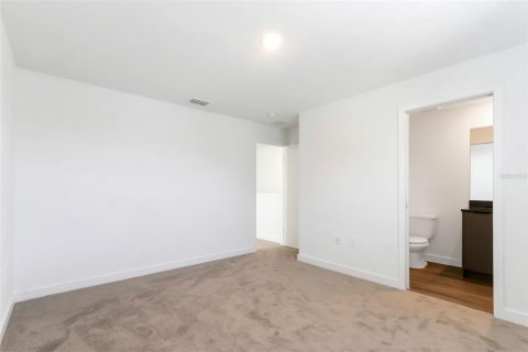 Townhouse in Kissimmee, Florida 3 bedrooms, 127.46 sq.m. № 2384177 - photo 11