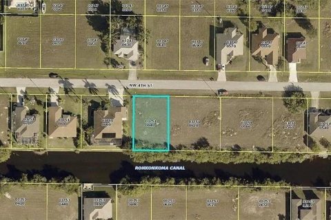 Land in Cape Coral, Florida № 2108644