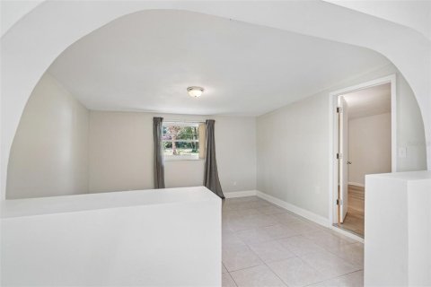 House in Tampa, Florida 3 bedrooms, 228.54 sq.m. № 2208049 - photo 17