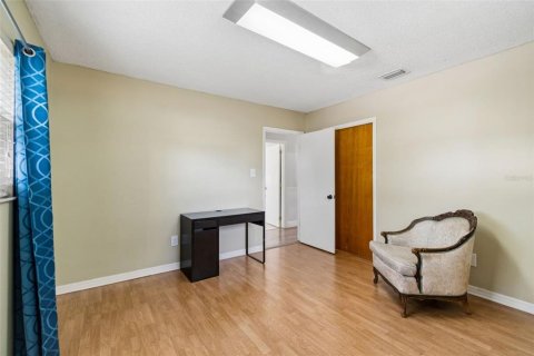 House in Tampa, Florida 3 bedrooms, 228.54 sq.m. № 2208049 - photo 21