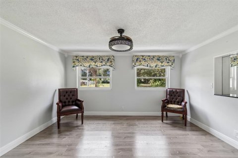 House in Tampa, Florida 3 bedrooms, 228.54 sq.m. № 2208049 - photo 28