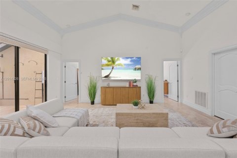 Villa ou maison à vendre à Southwest Ranches, Floride: 4 chambres, 369.1 m2 № 2076238 - photo 14