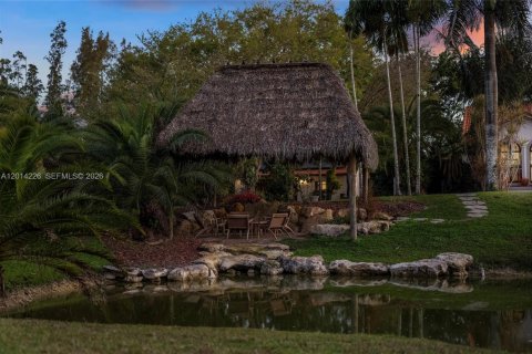 Villa ou maison à vendre à Southwest Ranches, Floride: 4 chambres, 369.1 m2 № 2076238 - photo 29