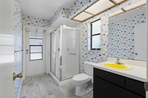 Купить виллу или дом в Клируотер, Флорида 9 комнат, 308.06м2, № 2431222 - фото 27