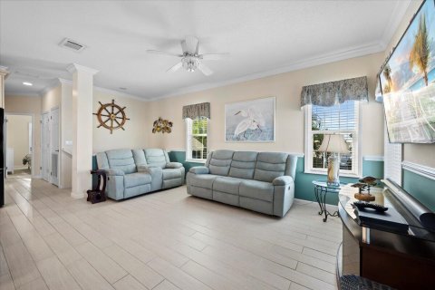 House in Jensen Beach, Florida 2 bedrooms, 98.1 sq.m. № 2250369 - photo 14