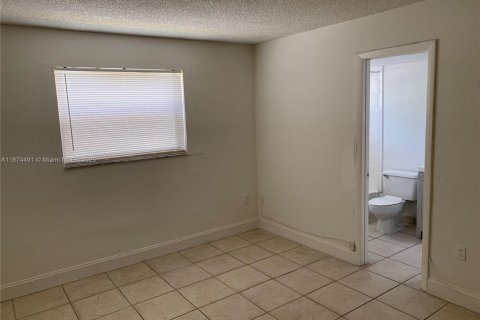 Copropriété à louer à Miami, Floride: 2 chambres, 80.55 m2 № 1923896 - photo 4