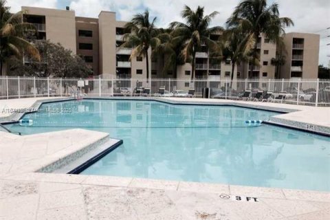 Copropriété à louer à Miami, Floride: 2 chambres, 80.55 m2 № 1923896 - photo 21