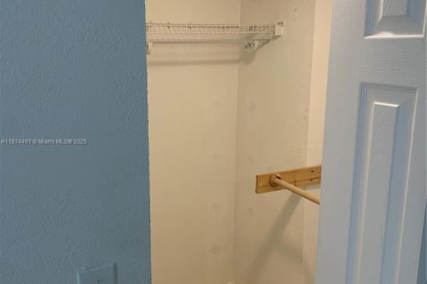 Copropriété à louer à Miami, Floride: 2 chambres, 80.55 m2 № 1923896 - photo 6