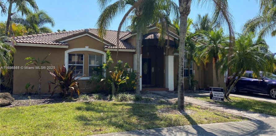 Villa ou maison à Miami, Floride 3 chambres, 147.99 m2 № 1941889