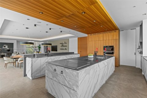 Casa en venta en Fort Lauderdale, Florida, 5 dormitorios, 772.48 m2 № 1946024 - foto 25