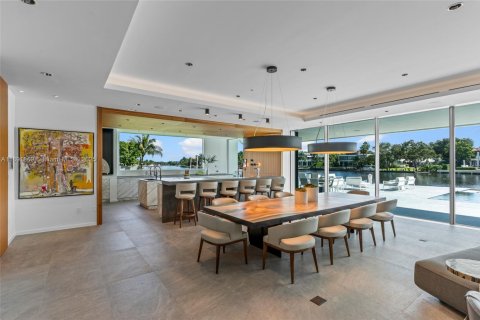 Casa en venta en Fort Lauderdale, Florida, 5 dormitorios, 772.48 m2 № 1946024 - foto 19