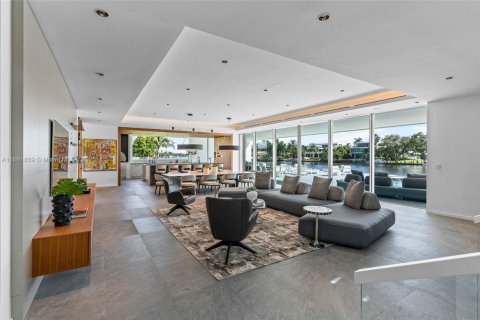 Casa en venta en Fort Lauderdale, Florida, 5 dormitorios, 772.48 m2 № 1946024 - foto 13