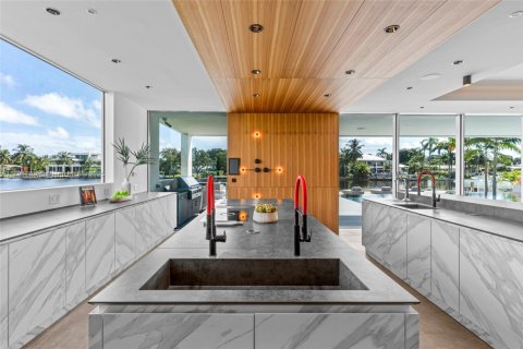 Casa en venta en Fort Lauderdale, Florida, 5 dormitorios, 772.48 m2 № 1946024 - foto 22