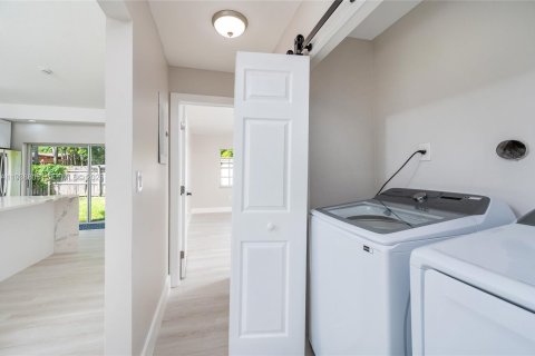 Casa en venta en Homestead, Florida, 3 dormitorios, 126.9 m2 № 1997485 - foto 16