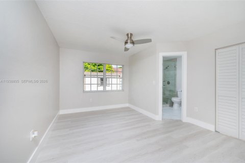 Casa en venta en Homestead, Florida, 3 dormitorios, 126.9 m2 № 1997485 - foto 9