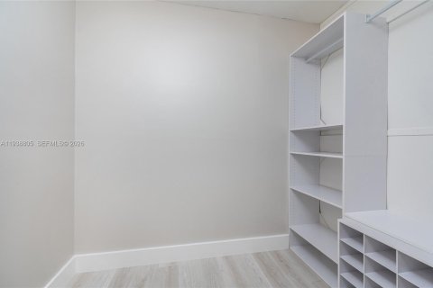 Casa en venta en Homestead, Florida, 3 dormitorios, 126.9 m2 № 1997485 - foto 13