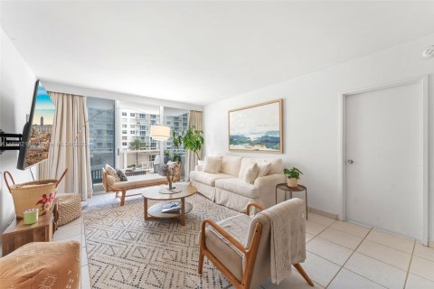 Купить кондоминиум в Майами-Бич, Флорида 2 спальни, 95.69м2, № 2018858 - фото 29