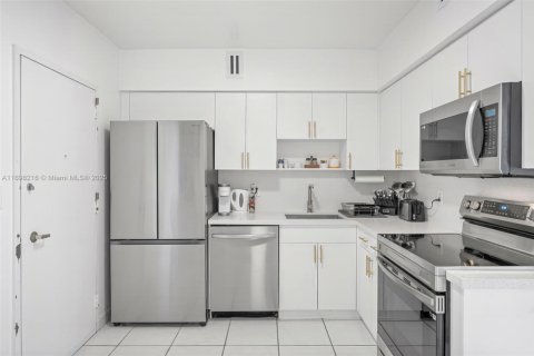 Купить кондоминиум в Майами-Бич, Флорида 2 спальни, 95.69м2, № 2018858 - фото 27