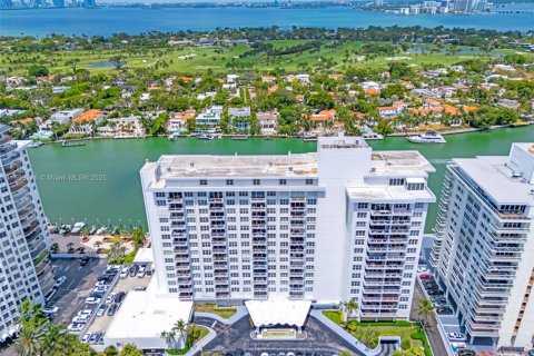 Купить кондоминиум в Майами-Бич, Флорида 2 спальни, 95.69м2, № 2018858 - фото 19