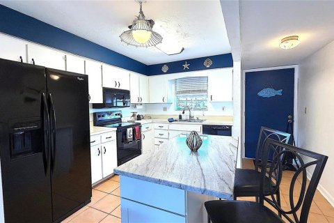 Condominio en venta en Astor, Florida, 2 dormitorios, 102.38 m2 № 1759858 - foto 5