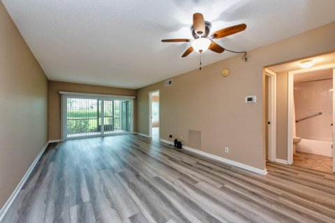 Condominio en venta en Saint Petersburg, Florida, 2 dormitorios, 82.68 m2 № 1900369 - foto 8