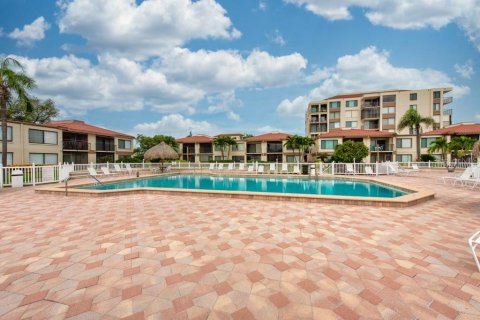 Condominio en venta en Saint Petersburg, Florida, 2 dormitorios, 82.68 m2 № 1900369 - foto 5