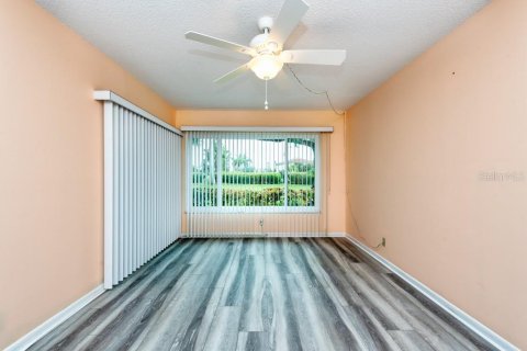 Condominio en venta en Saint Petersburg, Florida, 2 dormitorios, 82.68 m2 № 1900369 - foto 16