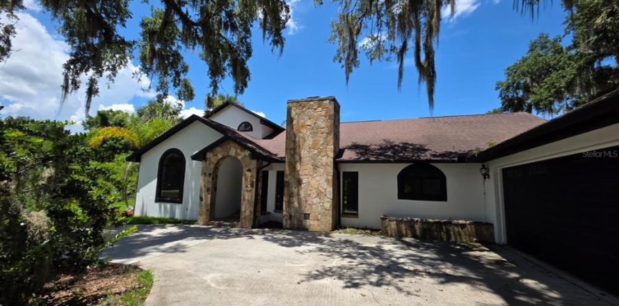 Villa ou maison à Kissimmee, Floride 4 chambres, 280.75 m2 № 2208008