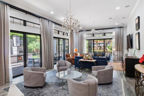 Villa ou maison à vendre à Orlando, Floride: 3 chambres, 302.03 m2 № 2413520 - photo 14