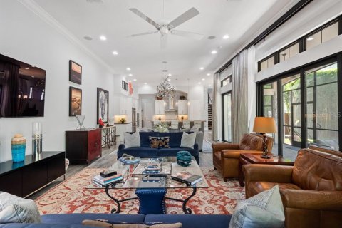 Villa ou maison à vendre à Orlando, Floride: 3 chambres, 302.03 m2 № 2413520 - photo 20