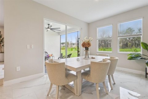 Villa ou maison à vendre à Davenport, Floride: 4 chambres, 235.23 m2 № 2258462 - photo 18