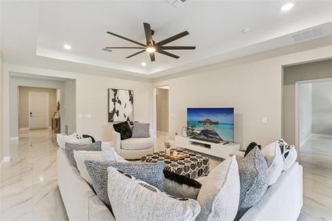 Villa ou maison à vendre à Davenport, Floride: 4 chambres, 235.23 m2 № 2258462 - photo 7