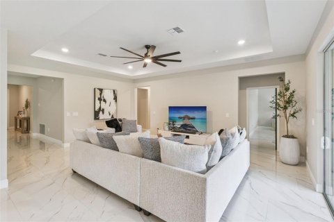 Villa ou maison à vendre à Davenport, Floride: 4 chambres, 235.23 m2 № 2258462 - photo 9