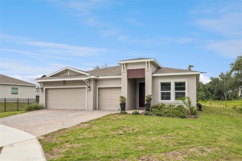 Villa ou maison à vendre à Davenport, Floride: 4 chambres, 235.23 m2 № 2258462 - photo 3