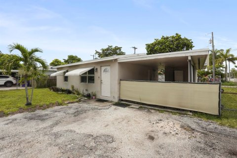 Villa ou maison à vendre à Palm Springs, Floride: 2 chambres, 66.89 m2 № 2249284 - photo 17