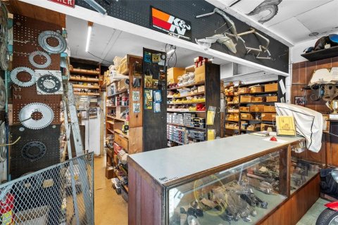 Купить коммерческую недвижимость в Сент-Питерсберг, Флорида 141.95м2, № 2217558 - фото 13