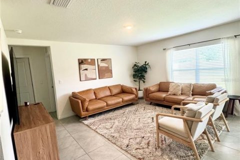 House in Wildwood, Florida 5 bedrooms, 242.01 sq.m. № 2388142 - photo 5