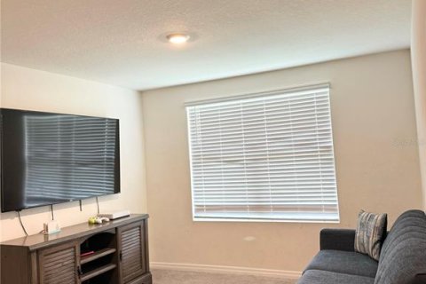 House in Wildwood, Florida 5 bedrooms, 242.01 sq.m. № 2388142 - photo 9